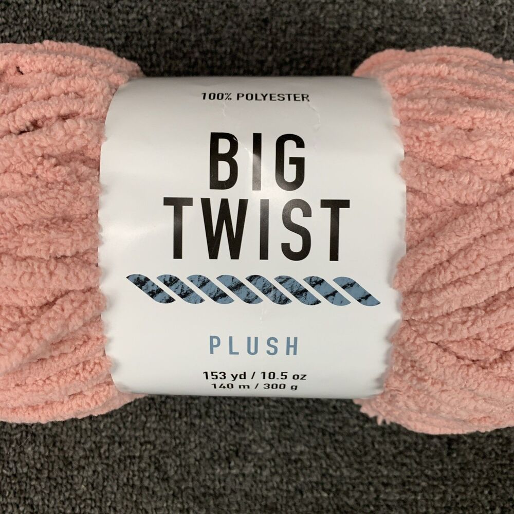 Big Twist Plush Dusty Rose Yarn 153yds 10.5oz Super Bulky (6) Skein Discontinued - Picture 2 of 6